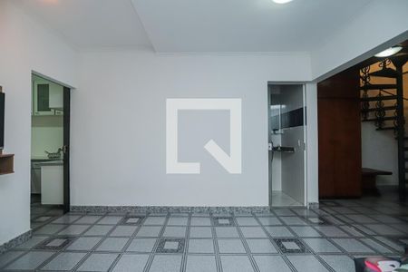 Casa à venda com 160m², 3 quartos e 2 vagasSala de TV