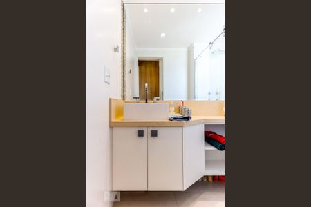 Apartamento à venda com 116m², 3 quartos e 2 vagasBanheiro da Suíte 1