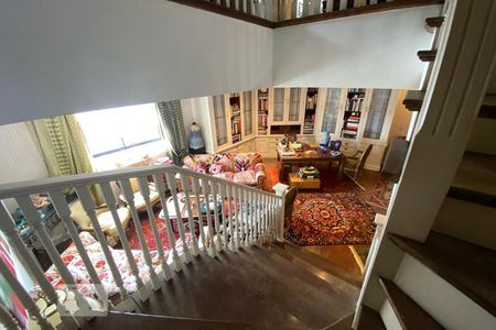 Escada de apartamento para alugar com 3 quartos, 470m² em Vila Andrade, São Paulo