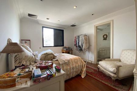 Apartamento para alugar com 470m², 3 quartos e 5 vagasSuíte 2