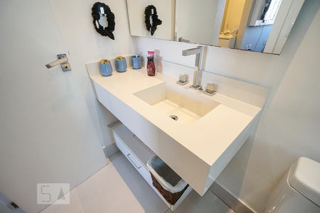 Apartamento para alugar com 148m², 4 quartos e 3 vagas Apartamento para alugar com 148m², 4 quartos e 3 vagasPia