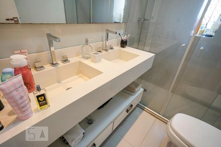 Apartamento para alugar com 148m², 4 quartos e 3 vagas