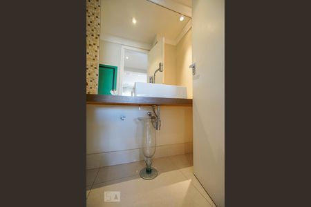 Apartamento para alugar com 148m², 4 quartos e 3 vagas Apartamento para alugar com 148m², 4 quartos e 3 vagasLavabo