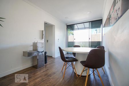 Apartamento para alugar com 148m², 4 quartos e 3 vagas