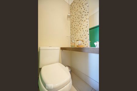 Apartamento para alugar com 148m², 4 quartos e 3 vagas Apartamento para alugar com 148m², 4 quartos e 3 vagasLavabo