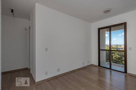 Apartamento para alugar com 50m², 2 quartos e 1 vaga Apartamento para alugar com 50m², 2 quartos e 1 vagaSala