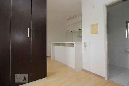 Quarto de kitnet/studio para alugar com 1 quarto, 28m² em Campos Elíseos, São Paulo