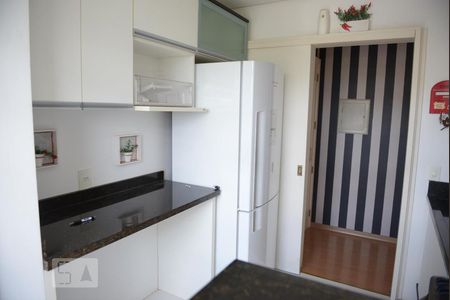 Apartamento à venda com 75m², 2 quartos e 1 vagaCozinha