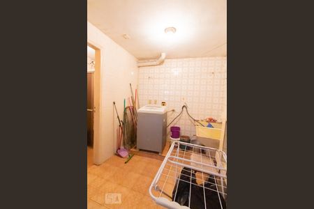 Casa à venda com 160m², 3 quartos e 2 vagasÁrea de Serviço