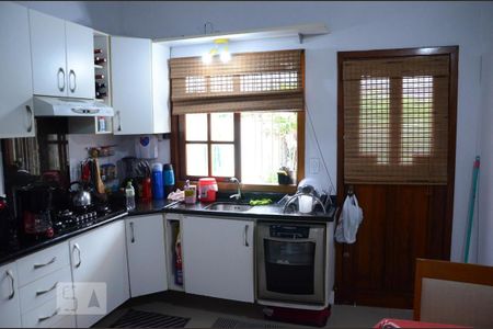 Casa à venda com 110m², 3 quartos e 2 vagasCozinha