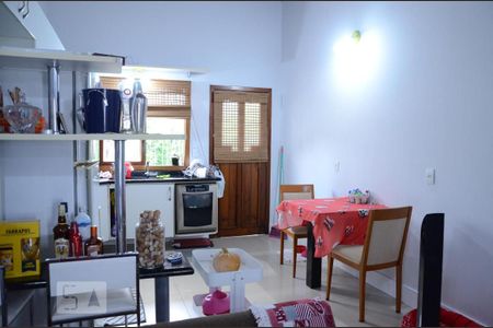 Casa à venda com 110m², 3 quartos e 2 vagasCozinha