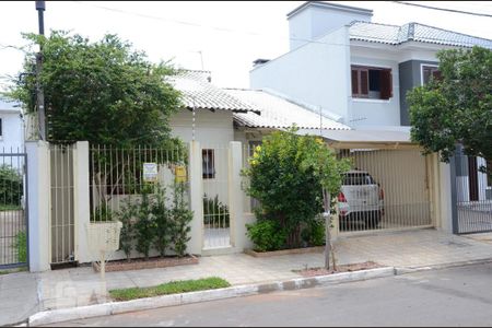Casa à venda com 110m², 3 quartos e 2 vagasFachada
