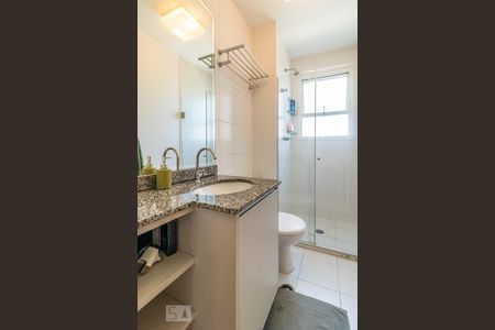 Apartamento para alugar com 76m², 2 quartos e 1 vaga Apartamento para alugar com 76m², 2 quartos e 1 vagaBanheiro da Suíte