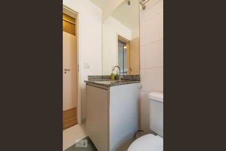 Apartamento para alugar com 76m², 2 quartos e 1 vaga Apartamento para alugar com 76m², 2 quartos e 1 vagaBanheiro da Suíte