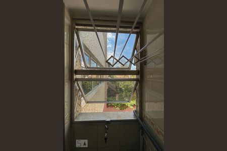 Apartamento à venda com 180m², 4 quartos e 1 vaga Apartamento à venda com 180m², 4 quartos e 1 vagaÁrea de Serviço
