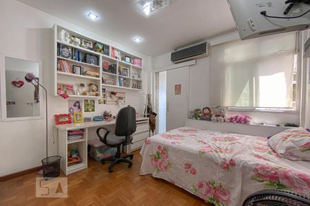 Quarto 1 de apartamento à venda com 4 quartos, 180m² em Olaria, Rio de Janeiro