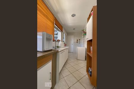 Apartamento à venda com 180m², 4 quartos e 1 vaga Apartamento à venda com 180m², 4 quartos e 1 vagaCozinha