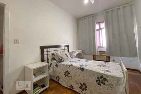 Apartamento à venda com 180m², 4 quartos e 1 vaga Apartamento à venda com 180m², 4 quartos e 1 vagaQuarto 3