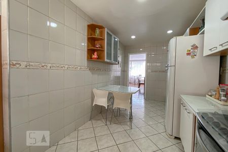 Apartamento à venda com 180m², 4 quartos e 1 vaga Apartamento à venda com 180m², 4 quartos e 1 vagaCozinha