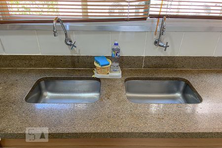 Apartamento à venda com 180m², 4 quartos e 1 vaga Apartamento à venda com 180m², 4 quartos e 1 vagaCozinha