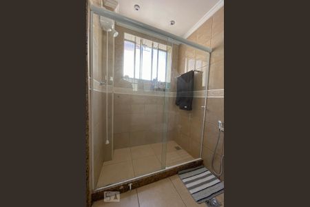 Apartamento à venda com 180m², 4 quartos e 1 vaga Apartamento à venda com 180m², 4 quartos e 1 vagaBanheiro da Suíte