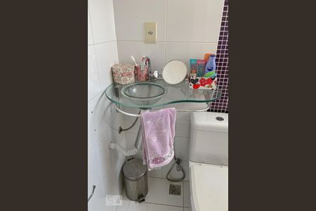 Apartamento à venda com 180m², 4 quartos e 1 vaga Apartamento à venda com 180m², 4 quartos e 1 vagaBanheiro do Quarto 1
