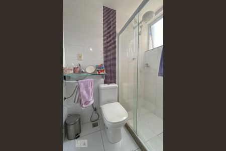 Apartamento à venda com 180m², 4 quartos e 1 vaga Apartamento à venda com 180m², 4 quartos e 1 vagaBanheiro do Quarto 1