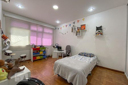 Apartamento à venda com 180m², 4 quartos e 1 vaga Apartamento à venda com 180m², 4 quartos e 1 vagaQuarto 2