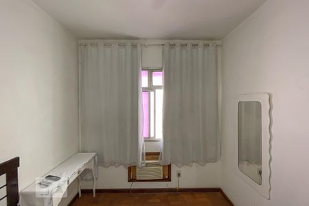 Apartamento à venda com 180m², 4 quartos e 1 vaga Apartamento à venda com 180m², 4 quartos e 1 vagaQuarto 3