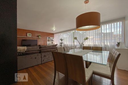 Apartamento à venda com 180m², 4 quartos e 1 vaga Apartamento à venda com 180m², 4 quartos e 1 vagaSala