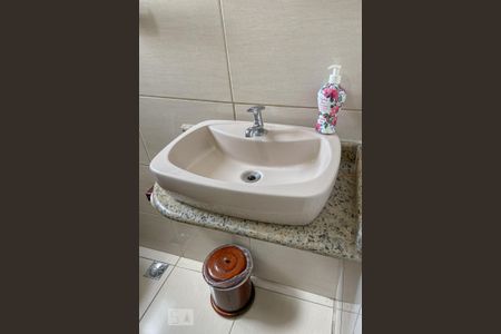 Apartamento à venda com 180m², 4 quartos e 1 vaga Apartamento à venda com 180m², 4 quartos e 1 vagaBanheiro