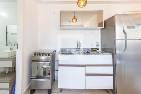 Cozinha de apartamento para alugar com 2 quartos, 34m² em Bela Vista, São Paulo