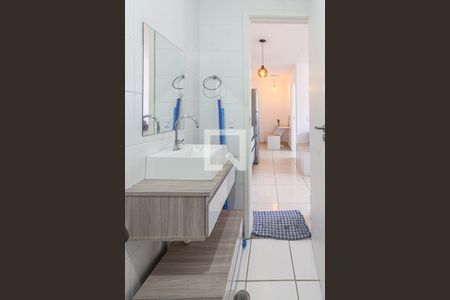 Banheiro de apartamento para alugar com 2 quartos, 34m² em Bela Vista, São Paulo