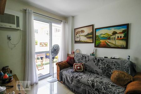 Sala de apartamento à venda com 2 quartos, 92m² em Vargem Pequena, Rio de Janeiro
