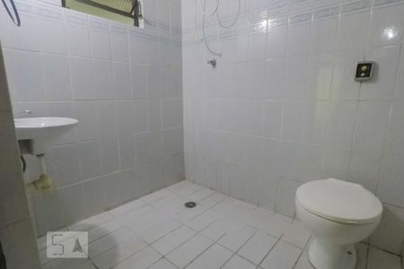 Casa para alugar com 320m², 4 quartos e 3 vagasBanheiro do salão