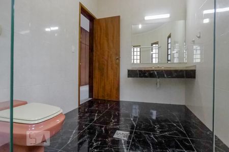 Casa para alugar com 320m², 4 quartos e 3 vagasBanheiro Superior