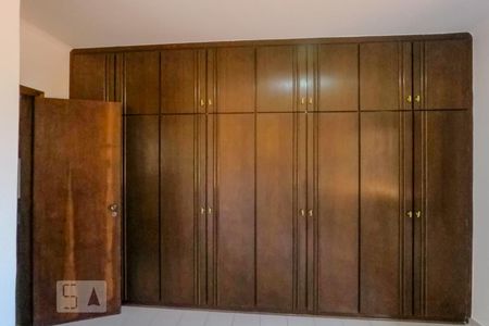 Casa para alugar com 320m², 4 quartos e 3 vagasQuarto 4