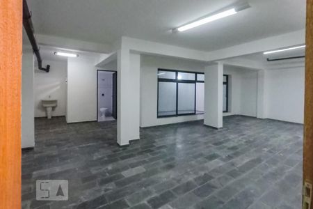 Casa para alugar com 320m², 4 quartos e 3 vagasSalão