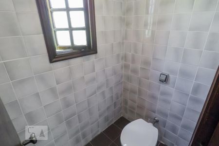 Casa para alugar com 320m², 4 quartos e 3 vagasBanheiro de Serviço