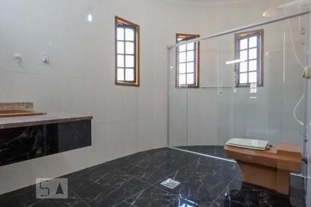 Casa para alugar com 320m², 4 quartos e 3 vagasBanheiro Superior