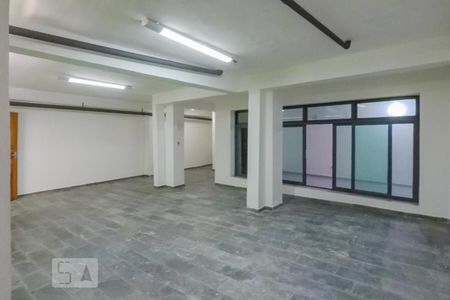 Casa para alugar com 320m², 4 quartos e 3 vagasSalão