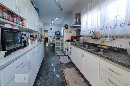 Casa à venda com 440m², 4 quartos e 3 vagasCozinha