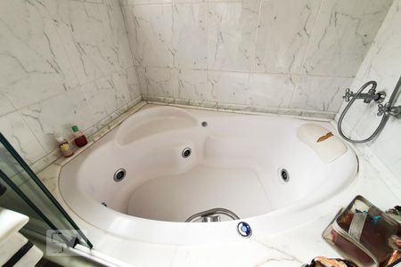 Casa à venda com 440m², 4 quartos e 3 vagasBanheiro