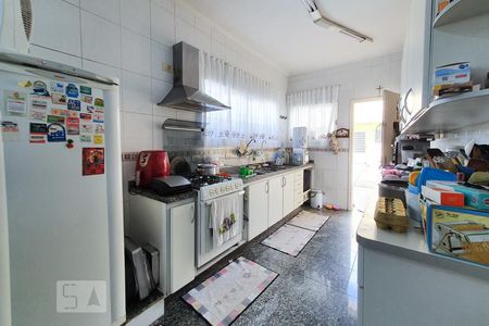 Casa à venda com 440m², 4 quartos e 3 vagasCozinha