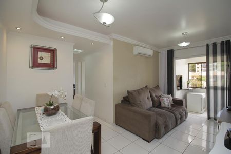 Sala de apartamento à venda com 2 quartos, 65m² em Harmonia, Canoas