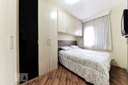 Apartamento à venda com 57m², 2 quartos e 1 vagaQuarto 2