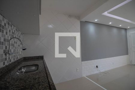 Cozinha  de casa à venda com 2 quartos, 58m² em Curicica, Rio de Janeiro