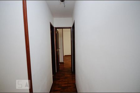 Corredor de apartamento à venda com 2 quartos, 80m² em Santa Rosa, Niterói