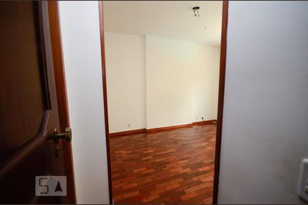 Suíte de apartamento à venda com 2 quartos, 80m² em Santa Rosa, Niterói