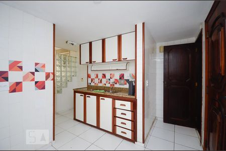 Apartamento à venda com 80m², 2 quartos e 1 vagaCozinha